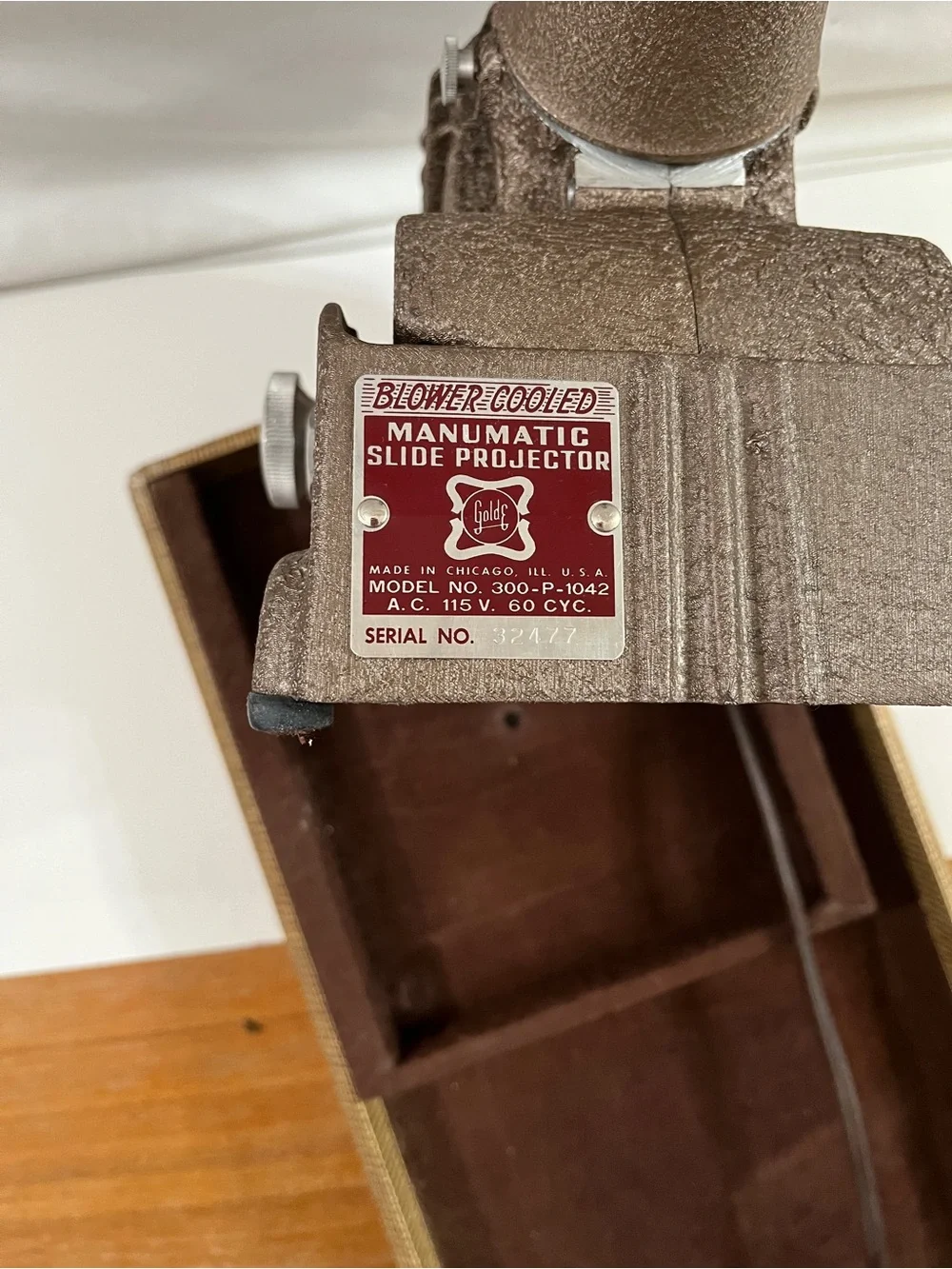 Vintage Slide Projector in Brown
